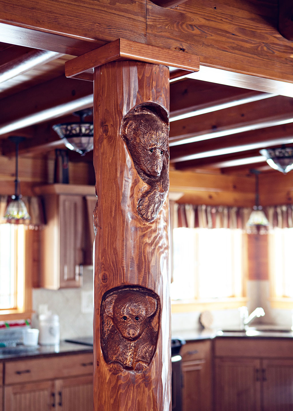 Beaver Mountain Log Homes Overlook Retreat Log Home Carved Support Pole