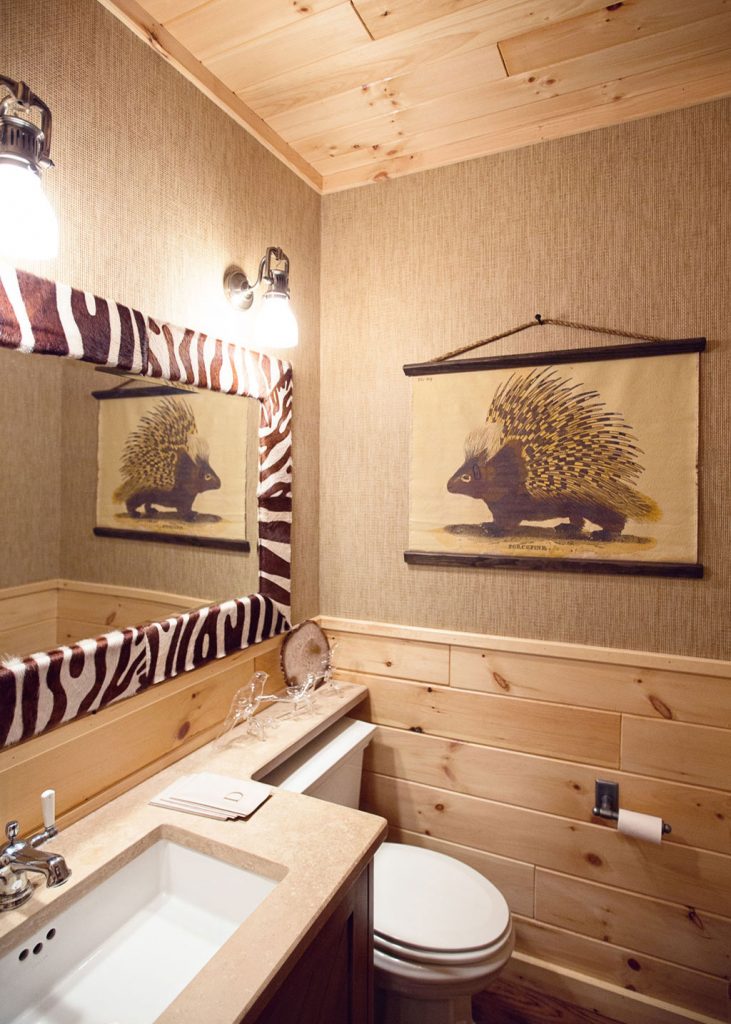 Beaver Mountain Log Homes Country Cubco Cedar Timber Home Bathroom