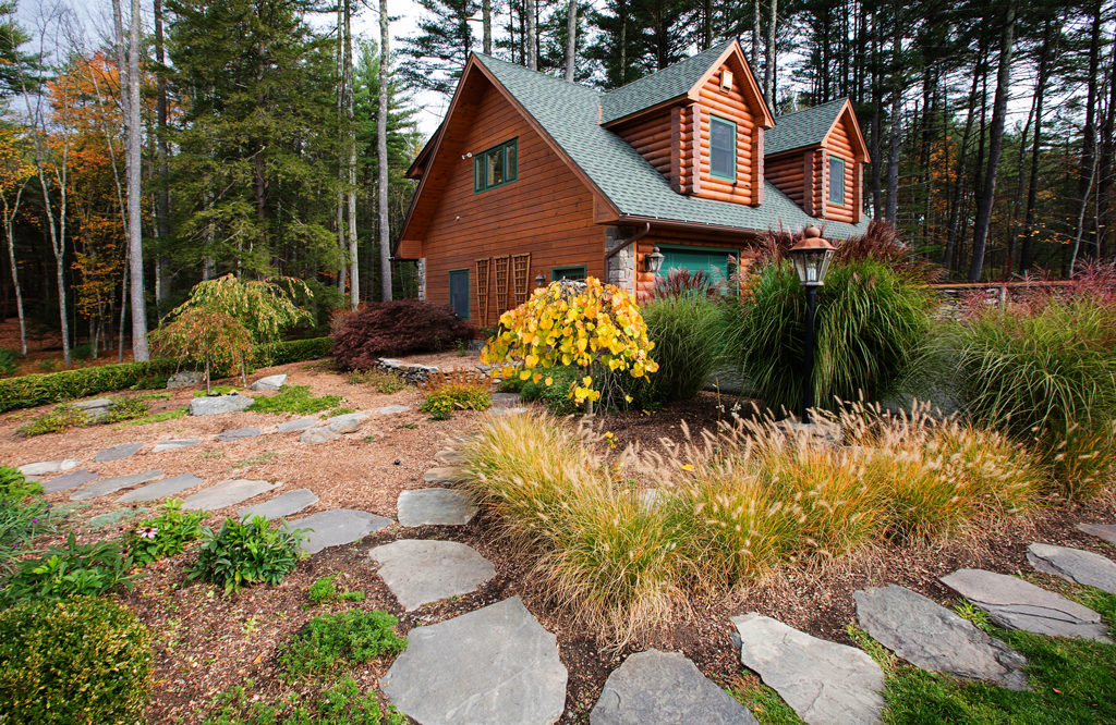 Beaver Mountain Log Homes Holsapple Front View Landscaping
