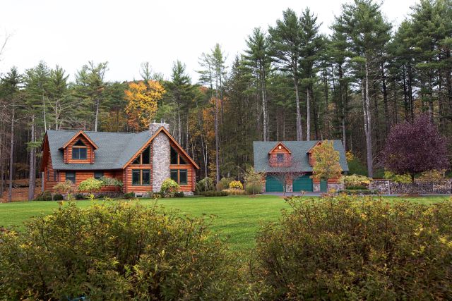 One-of-a-kind Legacy Homes built to last for generations.

#beavermountainloghomes #loghomes #customhomes #upstatenewyork #luxuryloghomes #loghomeliving #logcabins #loghome  #loghomedesign #woodhomes  #houseenvy #newconstruction #newyorkloghomes #timberframe #NYrealestate #designinspiration #NYhomes #dreamhome #moderndesign #luxuryhomes